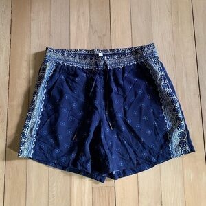 Lila Rose Blue Pattern Shorts Size 2